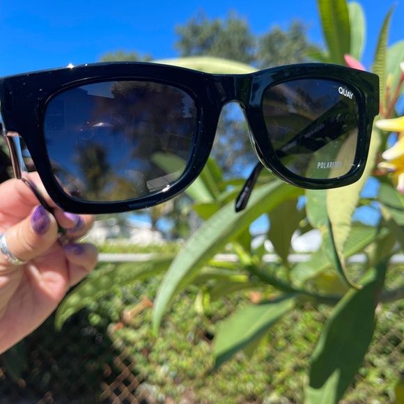 Quay Australia Accessories - QUAY AUSTRALIA Makin Moves In Black/Smoke 100% Polarized